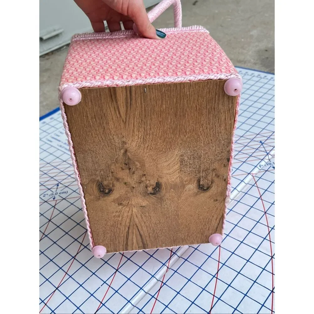 $$ VTG Pink Floral Sewing Basket Box Filled Sewing Kit Wood Base Cottagecore